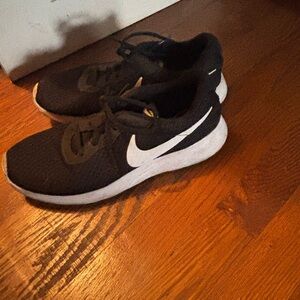 Nike Black and White Sneakers